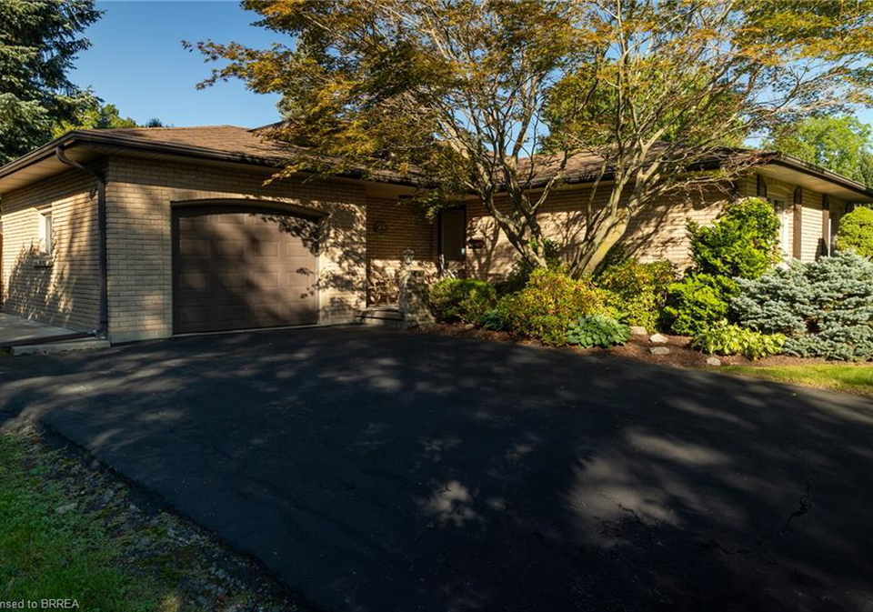 78-berkley-crescent-simcoe-ontario-40864125