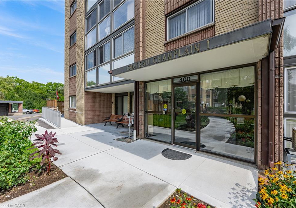 400-champlain-boulevard-cambridge-ontario-40864238