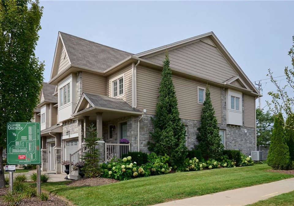 6-upper-mercer-street-kitchener-ontario-40864263