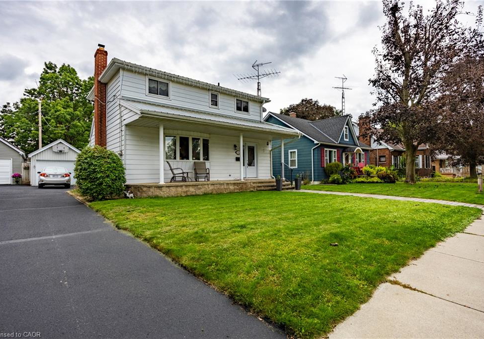 72-pine-street-delhi-ontario-40864267