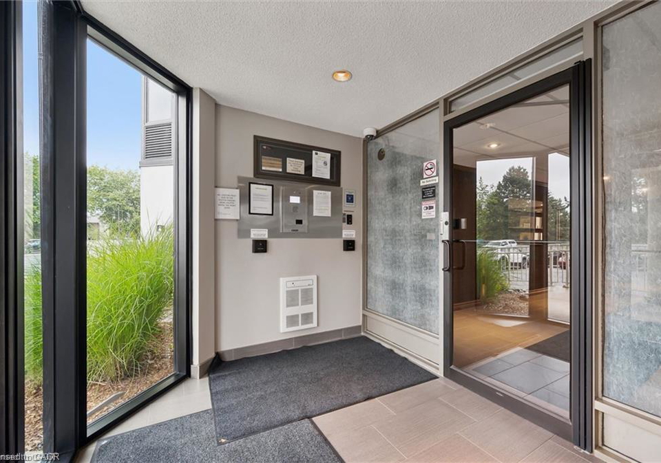 35-green-valley-drive-kitchener-ontario-40864268