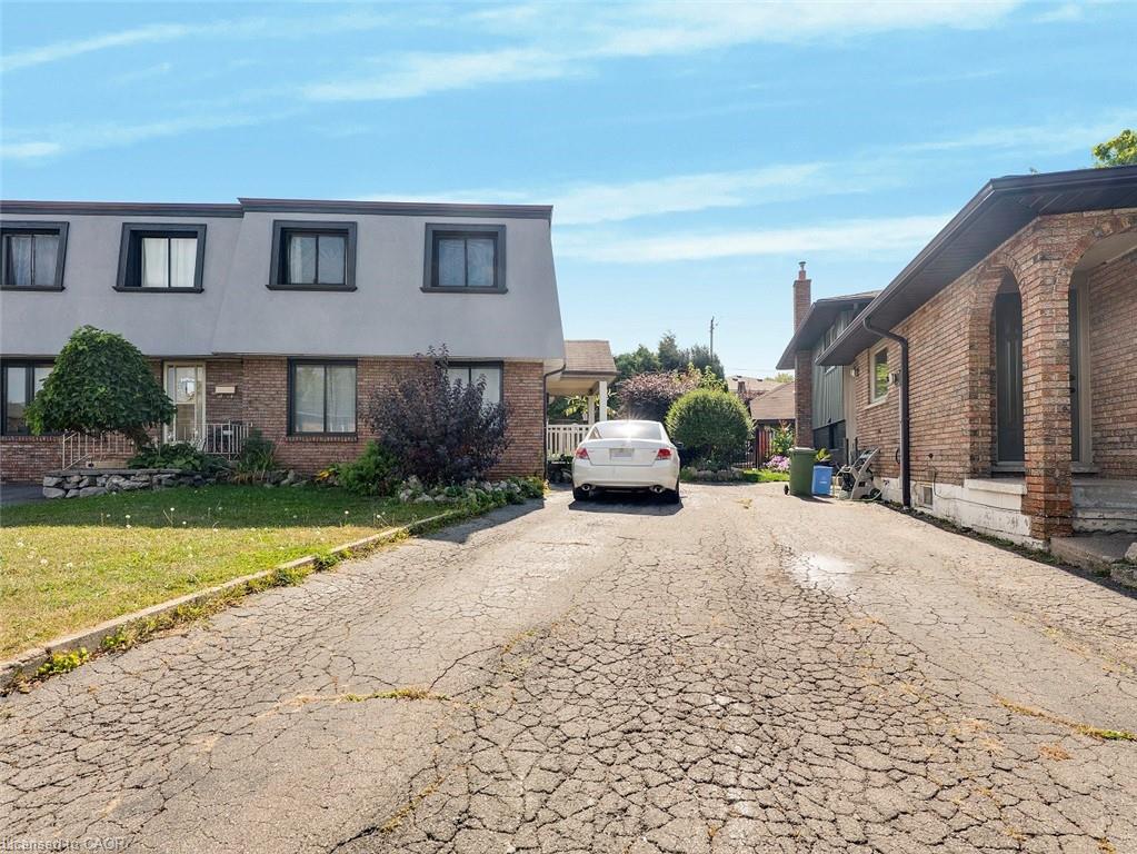 40-yeoville-court-hamilton-ontario-40864283