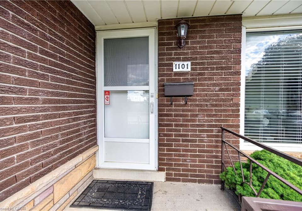 1101-mohawk-road-e-hamilton-ontario-40864315