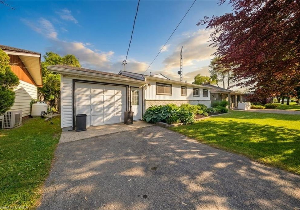 382-cedar-drive-turkey-point-ontario-40864348