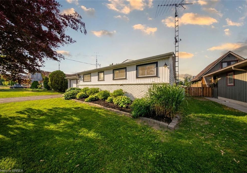 382-cedar-drive-turkey-point-ontario-40864348