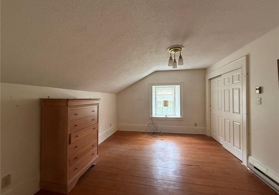 1457-regional-97-road-hamilton-ontario-40864353
