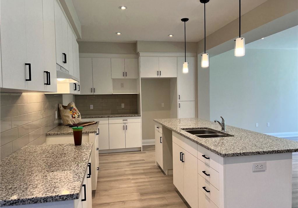 237-raspberry-place-waterloo-ontario-40864356