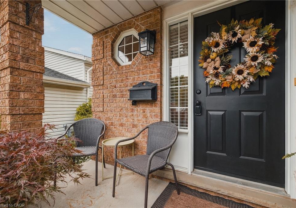 211-eastforest-trail-kitchener-ontario-40864402