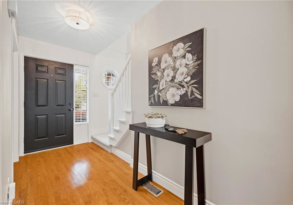 211-eastforest-trail-kitchener-ontario-40864402