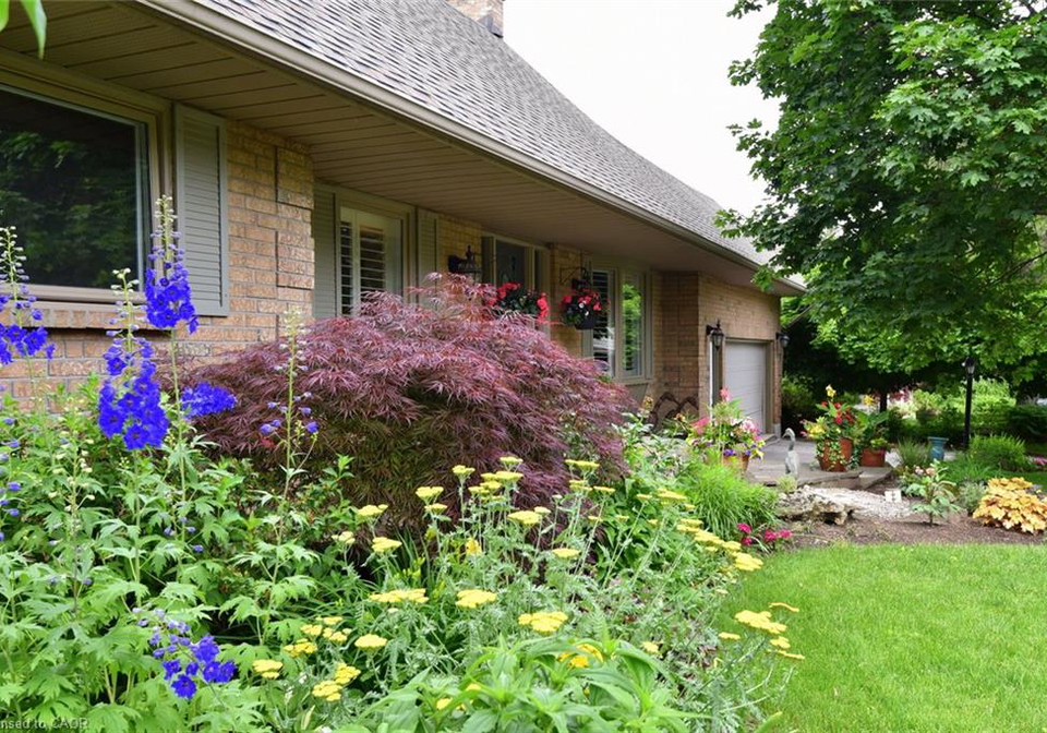 34-howard-boulevard-waterdown-ontario-40864406