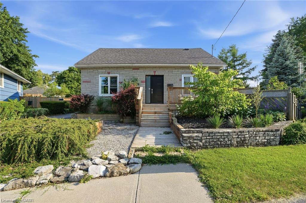 19-victoria-street-paris-ontario-40864445