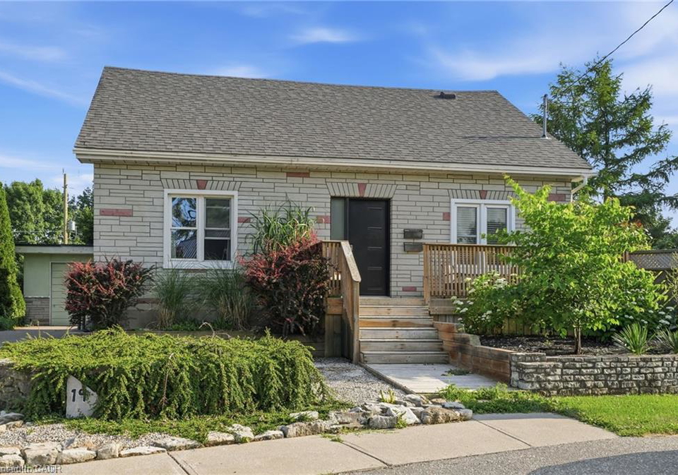 19-victoria-street-paris-ontario-40864445