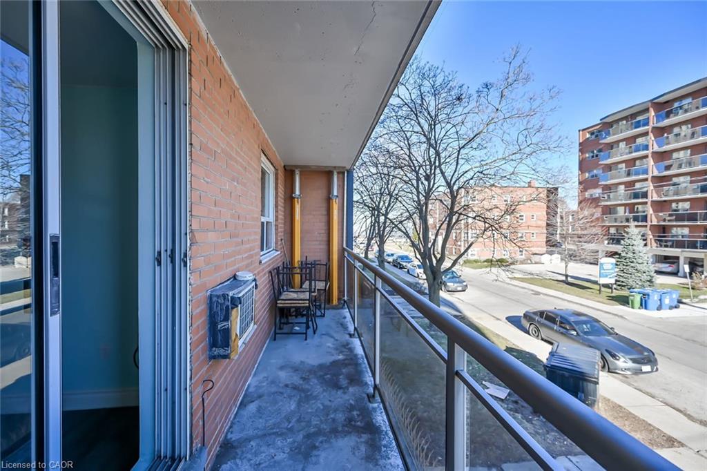 30-summit-avenue-hamilton-ontario-40864564