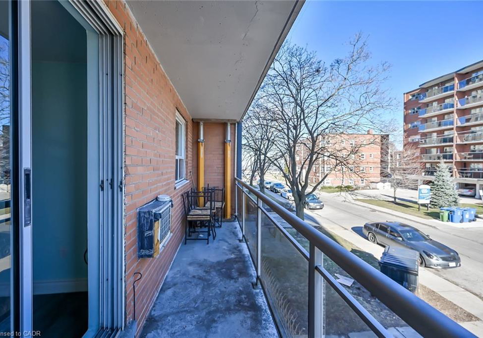 30-summit-avenue-hamilton-ontario-40864564