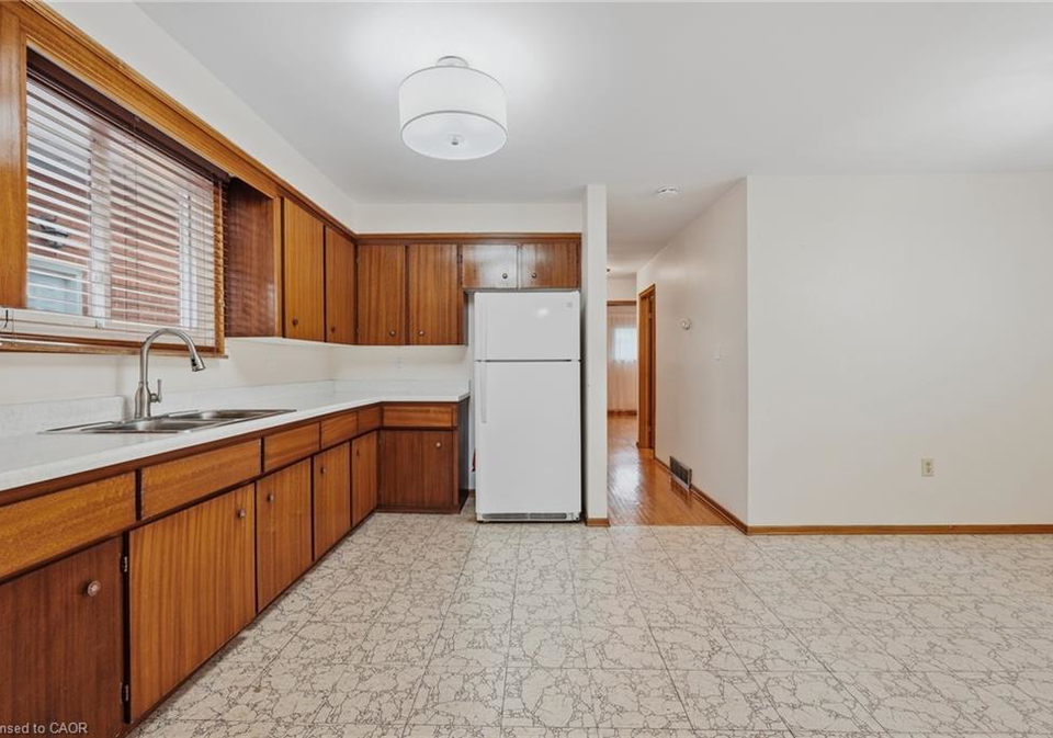 137-picton-street-e-hamilton-ontario-40864591