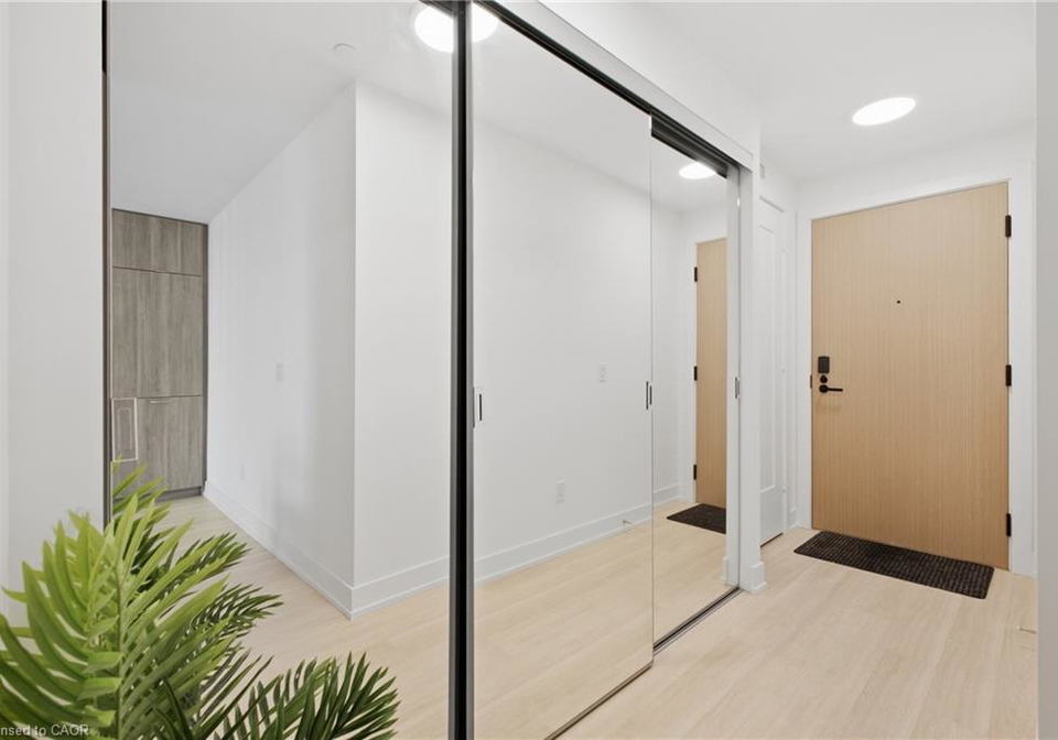 60-central-park-roadway-etobicoke-ontario-40864698