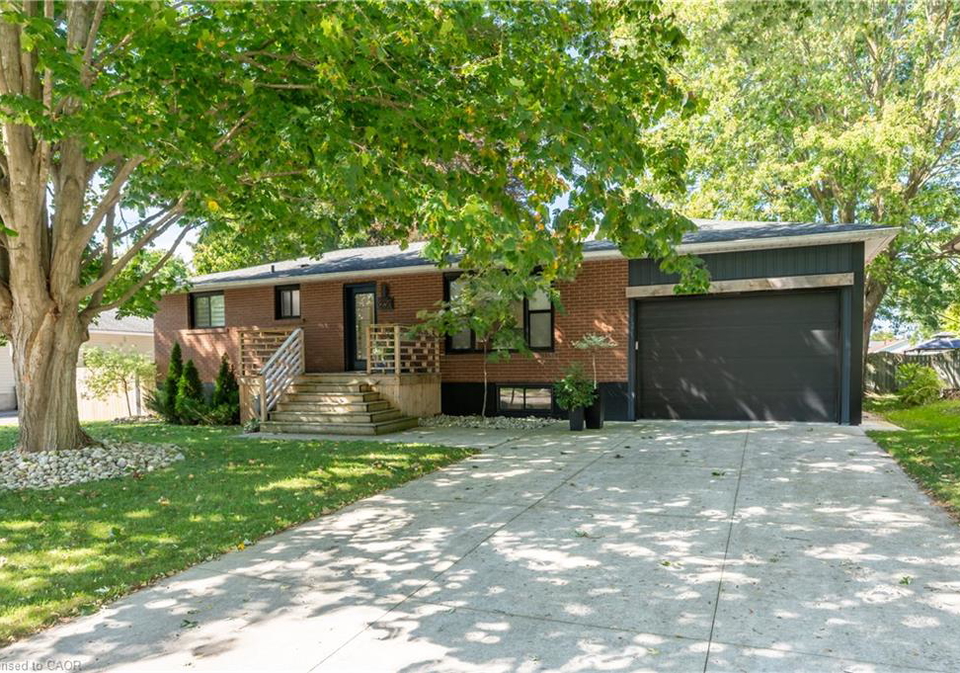 238-morenz-drive-mitchell-ontario-40864712