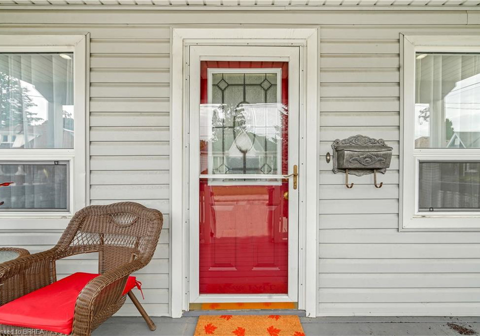 24-elliott-avenue-brantford-ontario-40864719