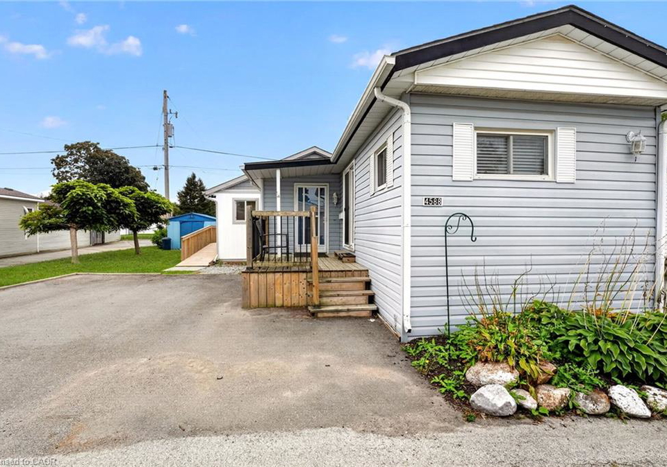 4588-martha-lane-beamsville-ontario-40864818