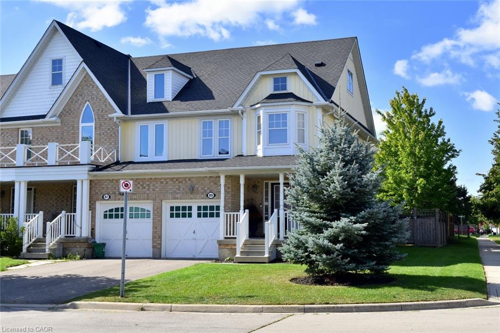 89-blue-sky-trail-waterdown-ontario-40864872