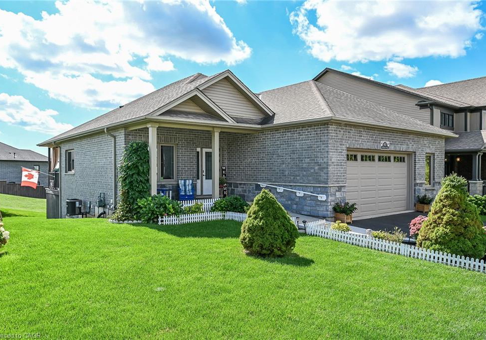 40-trillium-way-simcoe-ontario-40864885