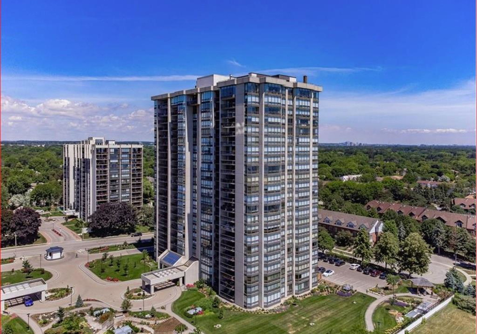 2170-marine-drive-oakville-ontario-40864904