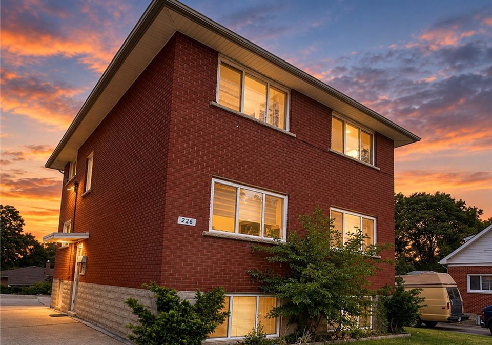 226-heiman-street-kitchener-ontario-40864924