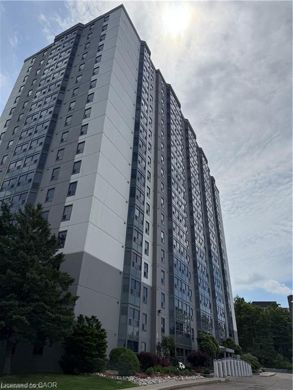 55-green-valley-drive-kitchener-ontario-40864987