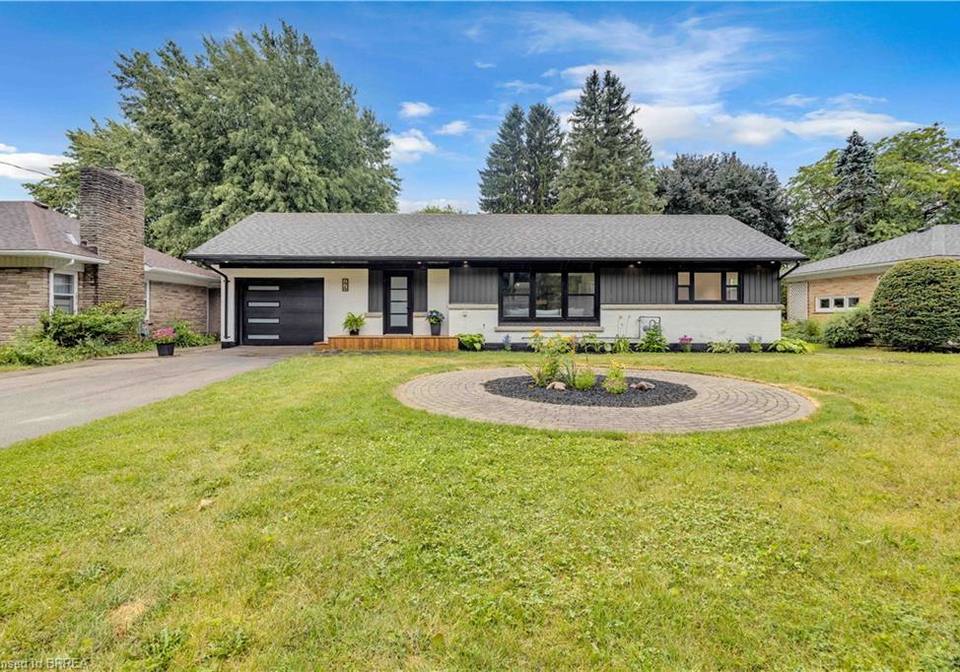 44-tyrell-street-simcoe-ontario-40865019