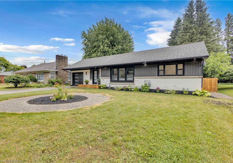 44-tyrell-street-simcoe-ontario-40865019