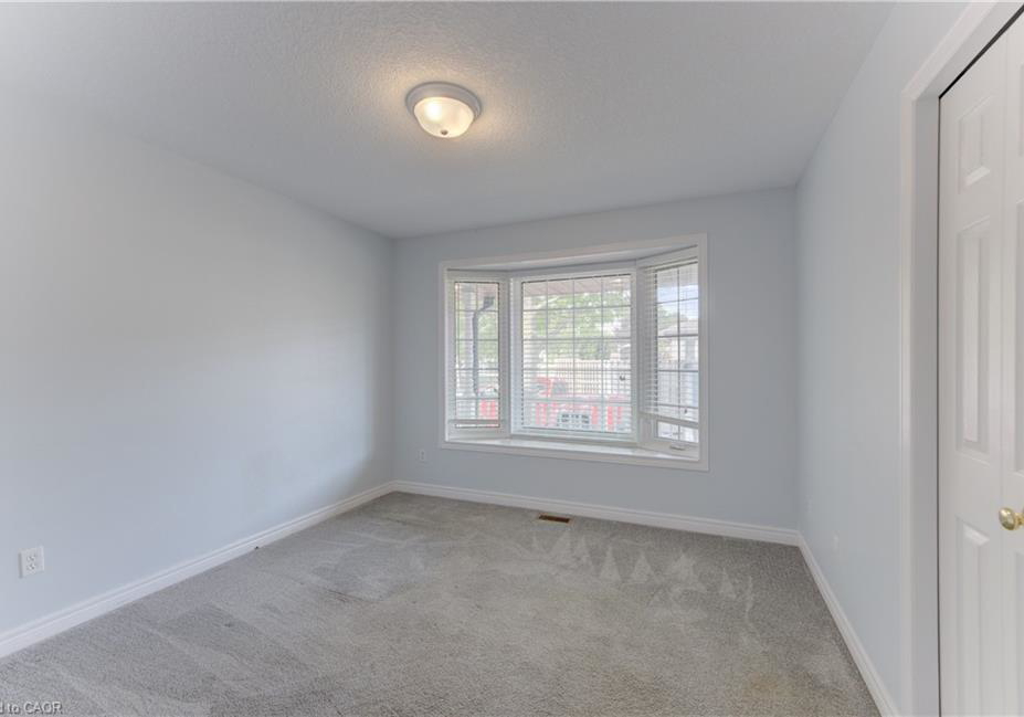 25-bankside-drive-kitchener-ontario-40865039