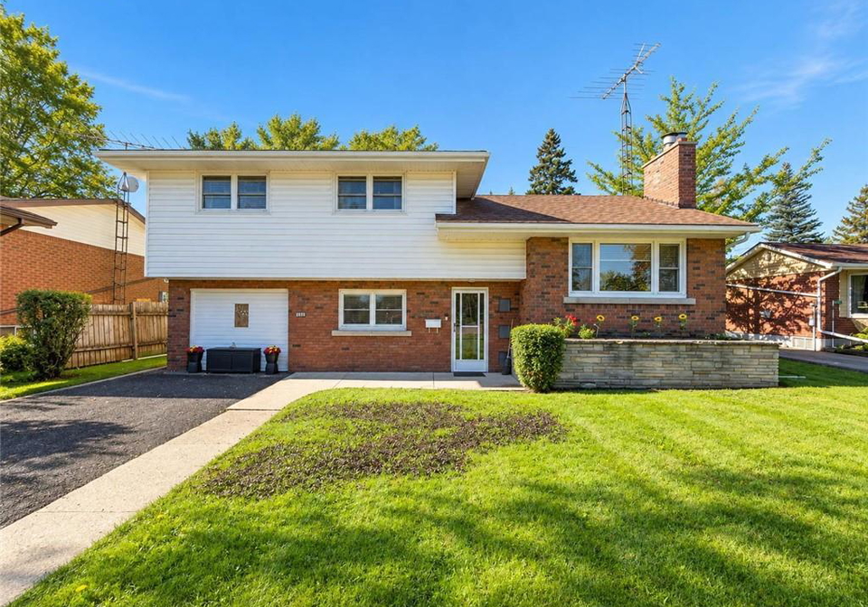216-fairview-avenue-dunnville-ontario-40865047