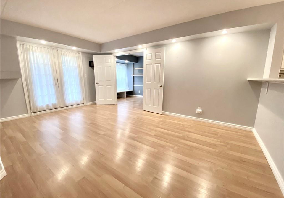 1450-bishops-gate-oakville-ontario-40865053