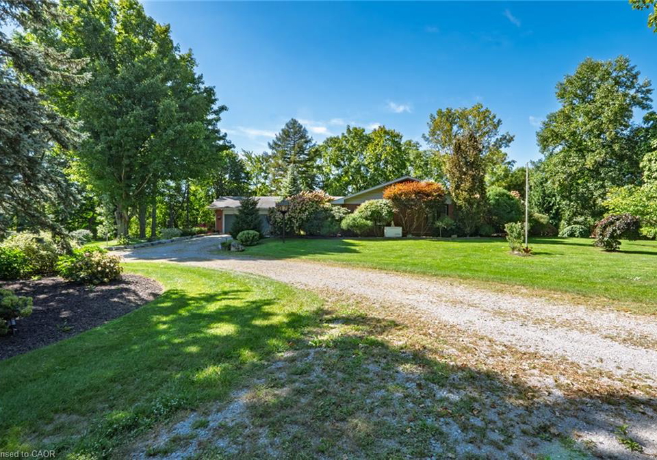 208-decou-road-simcoe-ontario-40865113
