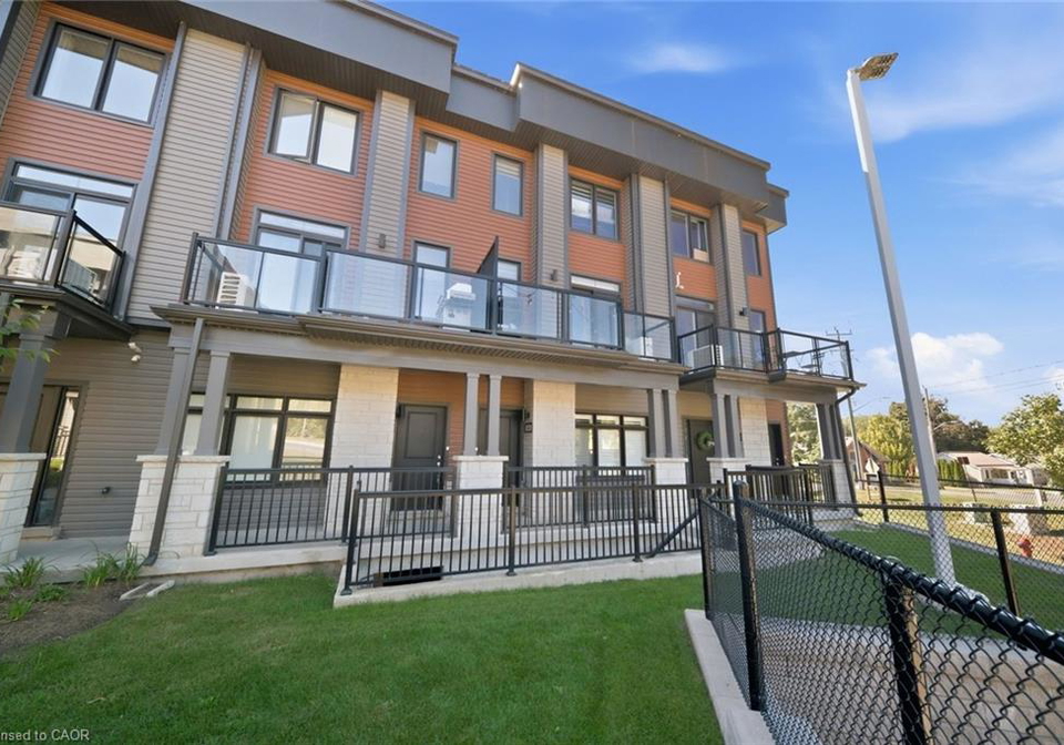 2-willow-street-paris-ontario-40865126