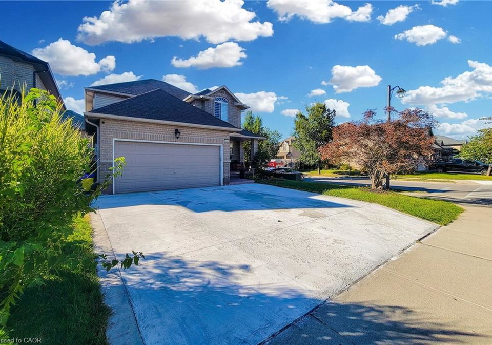 126-davinci-boulevard-hamilton-ontario-40865158