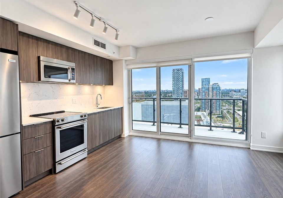 30-samuel-wood-way-etobicoke-ontario-40865173