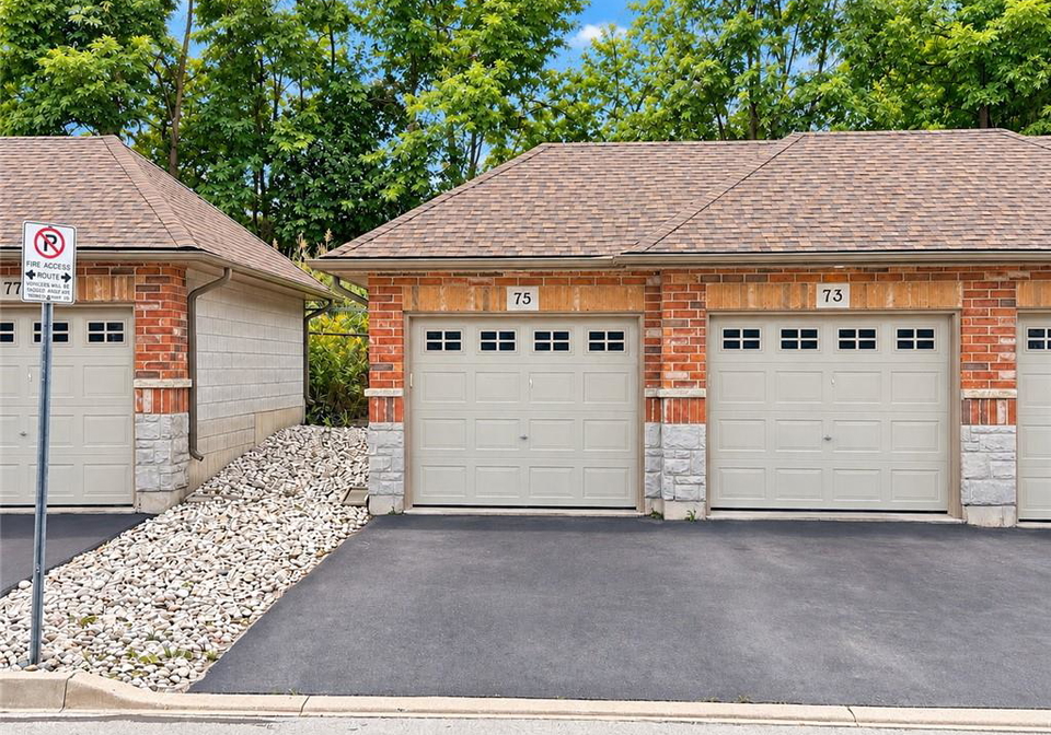 75-liddycoat-lane-ancaster-ontario-40865186