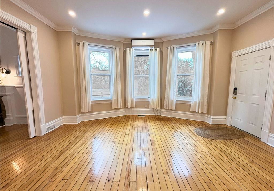 40-42-blenheim-road-cambridge-ontario-40865205