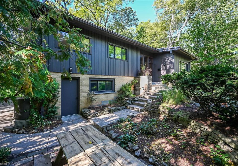 2-helen-street-dundas-ontario-40865257