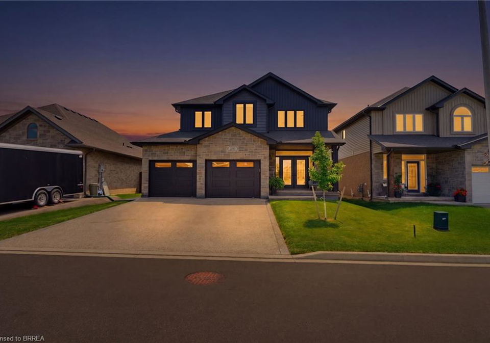 192-gibbons-street-waterford-ontario-40865259