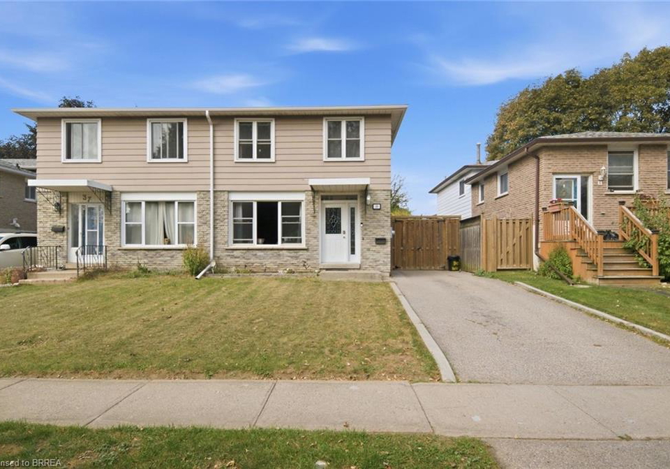 39-magnolia-drive-paris-ontario-40865271