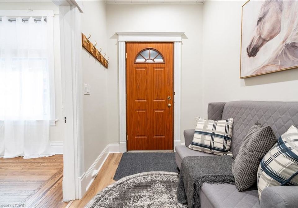 142-bold-street-hamilton-ontario-40865300
