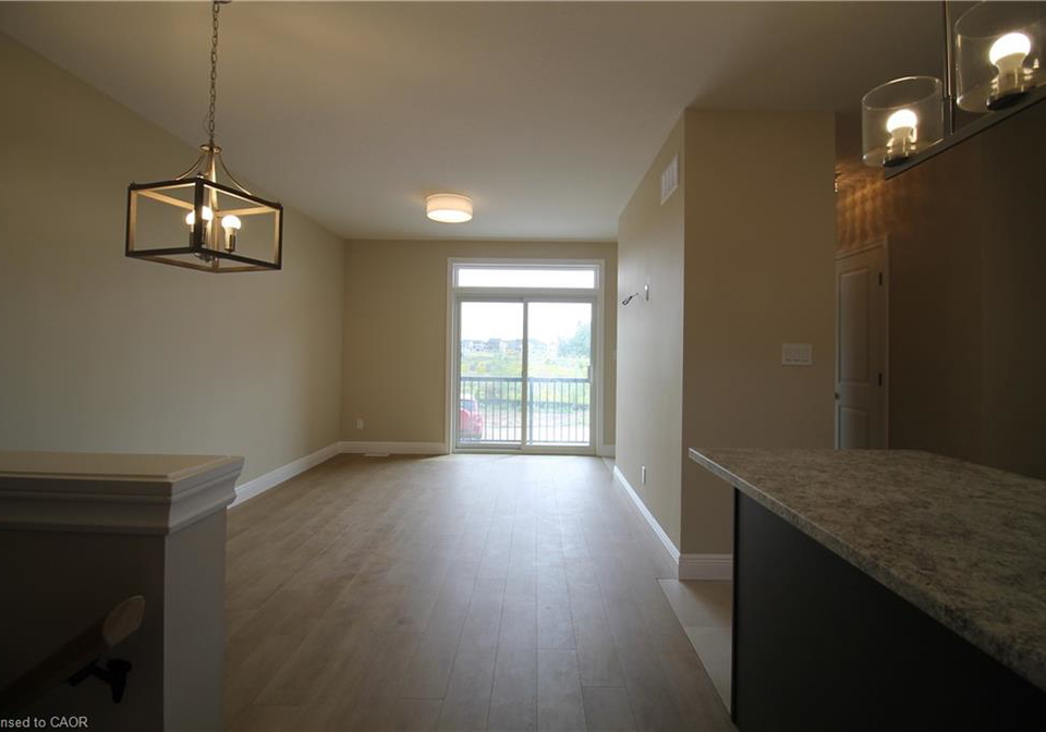 1395-bleams-road-kitchener-ontario-40865304
