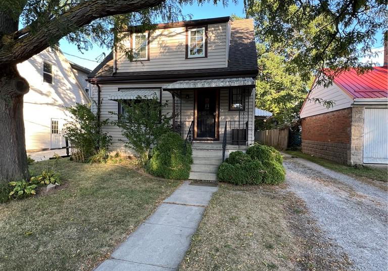 131-emerson-street-hamilton-ontario-40865305