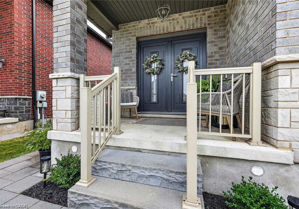 9-gibbons-road-paris-ontario-40865326