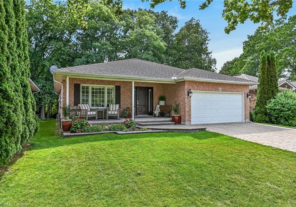 225-dover-avenue-port-dover-ontario-40865434