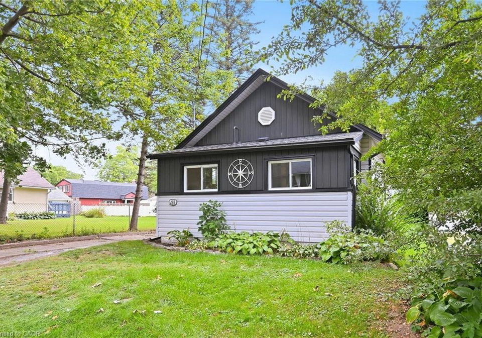 288-oxford-avenue-crystal-beach-ontario-40865448