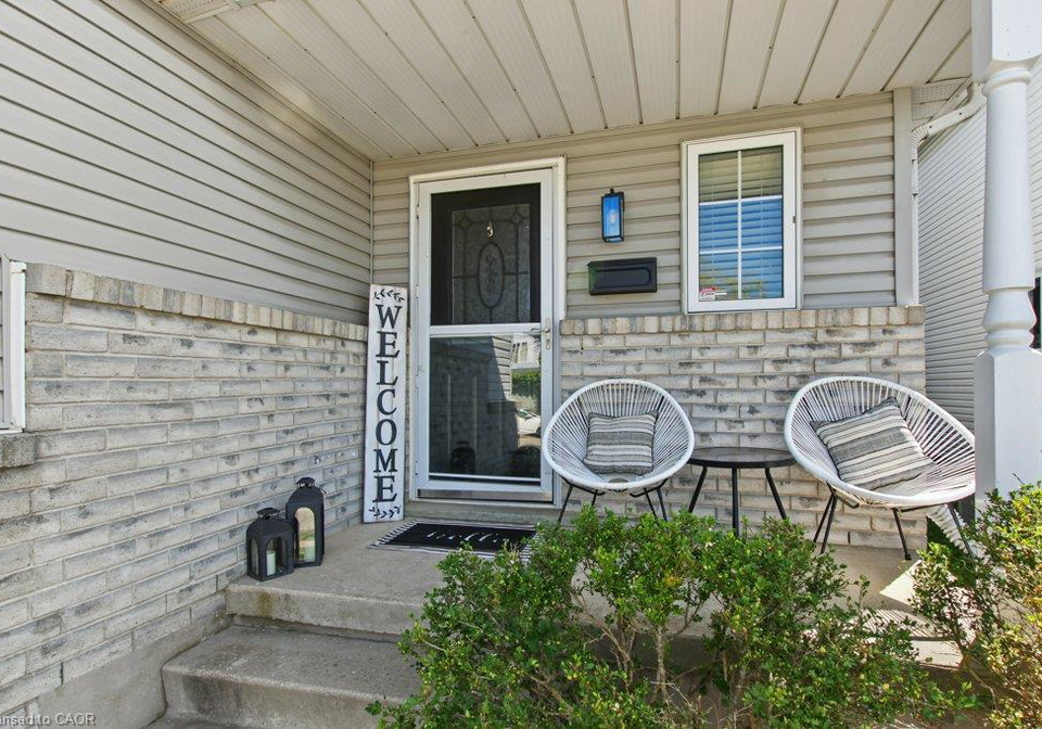 347-bankside-drive-kitchener-ontario-40865451