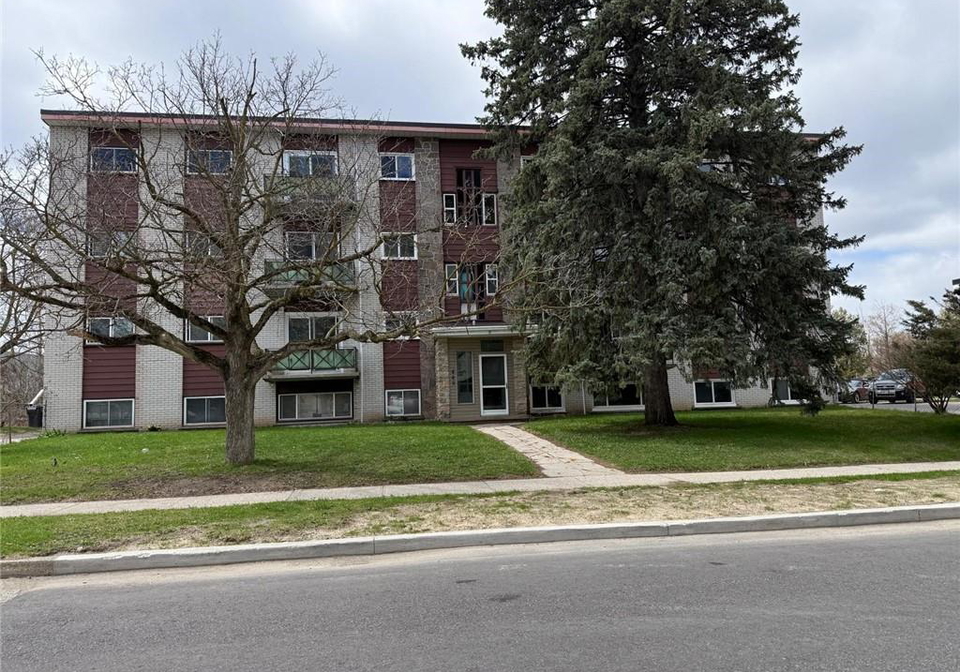 449-hazel-street-waterloo-ontario-40865454